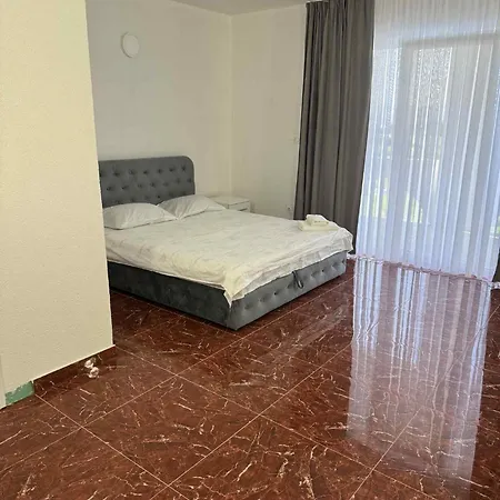 Dvorac Kastel Мотель *