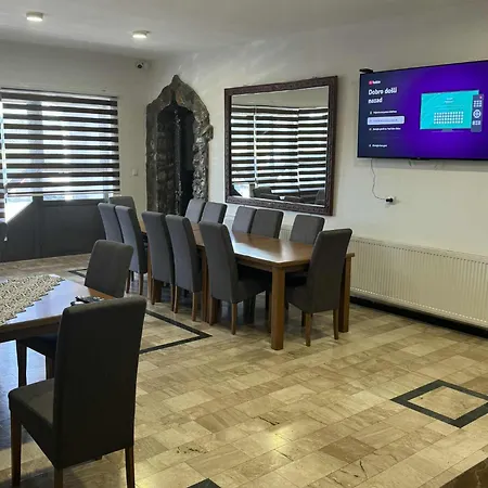 Dvorac Kastel Мотель *