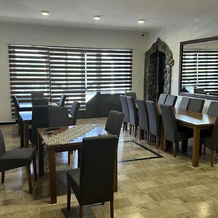 Dvorac Kastel * Ljubaсe