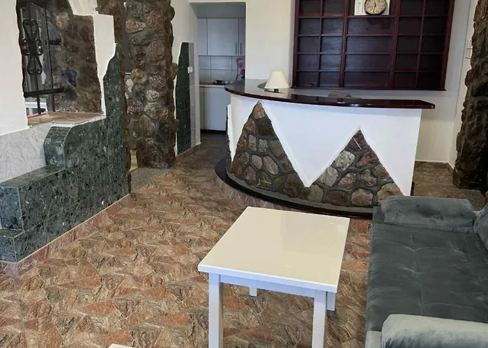 Motell Dvorac Kastel *